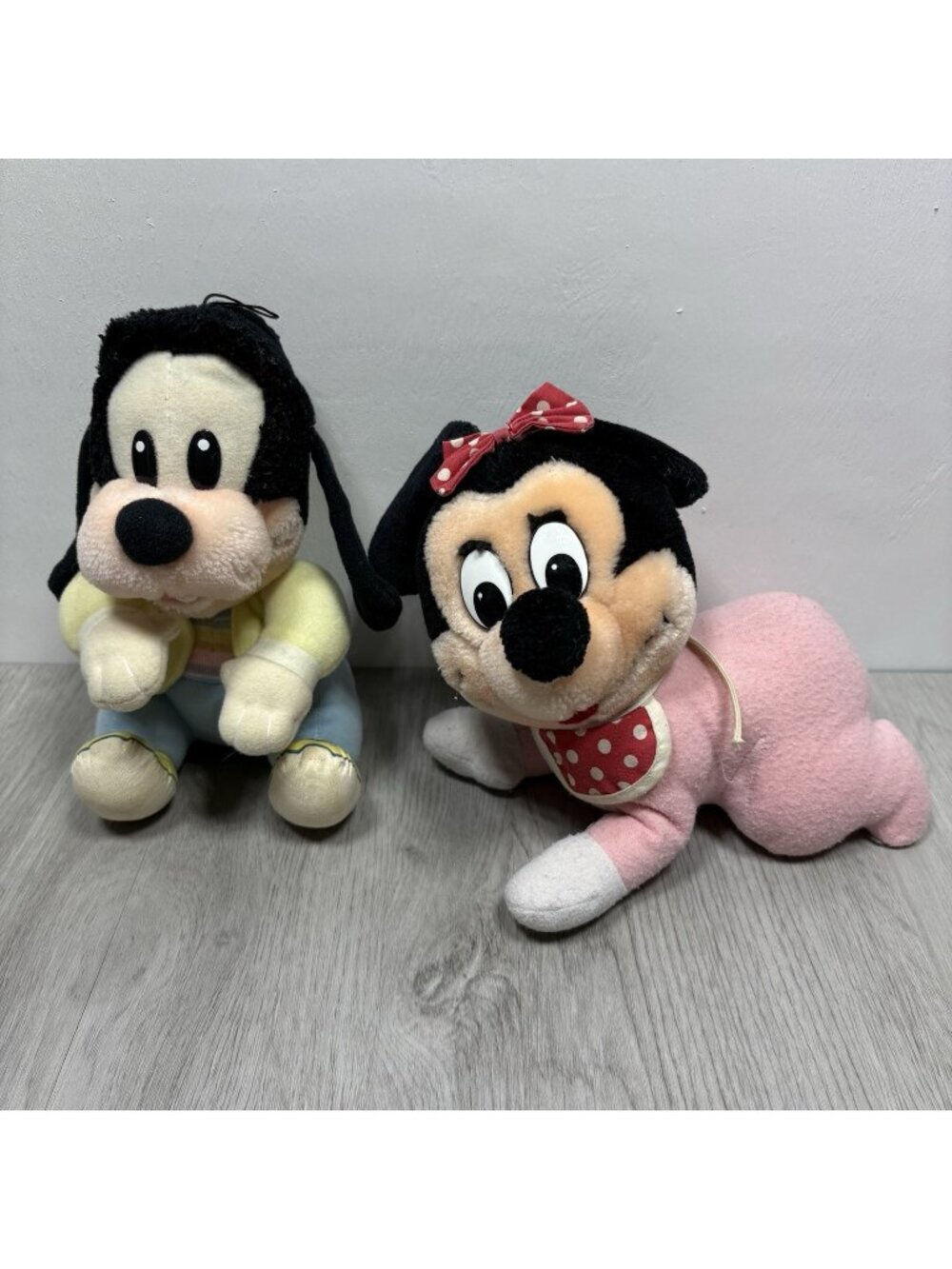 Vintage Pink Baby Minnie Mouse Crawling Plush Stuffed Animal Goofy 1984